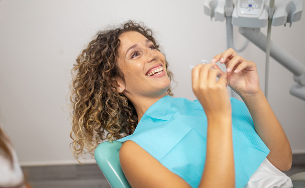 ortodoncia invisible para adultos