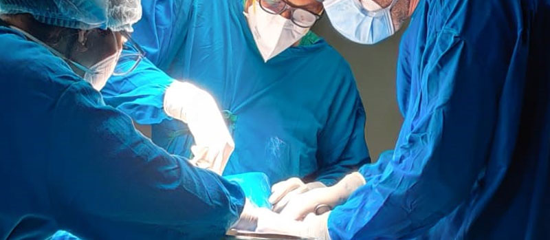 Primera visita gratis y cirug&iacute;a oral