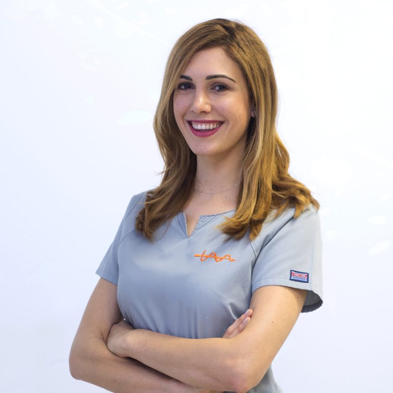 Dr Nuria Fernandez especialista est&egrave;tica dental